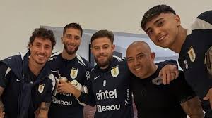Arévalo Ríos Visits Uruguayan National Team in Mexico