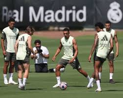 Trent Alexander-Arnold: Primeros Pasos en el Real Madrid y Defensa ante Críticas