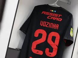 Vozinha será titular en Colo Colo y tendrá su debut con el Cacique