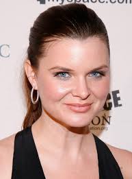Actress Heather Tom attends the Post Pre-Inaugural Ball hosted by The Huffington Post and MySpace at The Newseum on January 19, 2009 in Washington, DC. - Huffington%2BPost%2BPre%2BInaugural%2BBall%2BlQdik3k0qiil