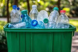 Woda w butelkach: Utracona kaucja jako koszt podatkowy - MF odpowiada