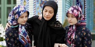 سارا و نیکای پایتخت بزرگ شده‌اند و با استایل و میکاپ یلدایی‌شان غوغا کرده‌اند!