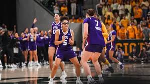 Miles Scores 40 as Horned Frogs Blow Out Bears
