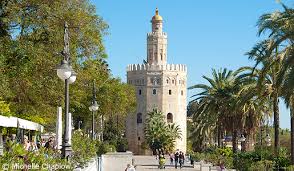 Resultado de imagem para la torre del oro de sevilla por dentro