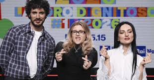 Arisa: “Se al Primo Maggio facessimo dei pipponi allucinanti, annoiando i ragazzi, perderemmo subito la metà delle presenze in piazza. Portiamo la leggerezza” – I cantanti del Concertone