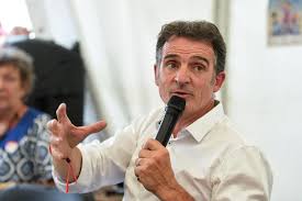 Grenoble: Guerre Ouverte sur les Ghettos! Piolle VS Carignon, le Clash!