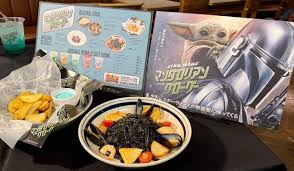 『スター・ウォーズ／マンダロリアン・アンド・グローグー』コラボカフェが渋谷に期間限定オープン！ キュートなコラボドリンク＆フードに注目（The Hollywood Reporter Japan）