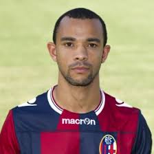 Flamengo mostra interesse em zagueiro reserva do Bologna