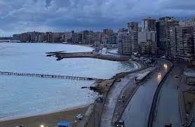 طقس بارد يسيطر على الإسكندرية وتراجع كبير في درجات الحرارة