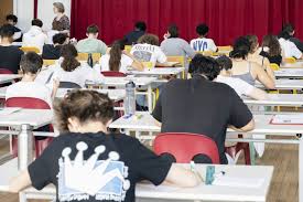 Brevet 2025: Résultats Dévoilés! Consulte TON Académie Vite!