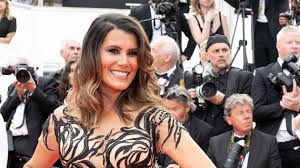 Karine Ferri Quitte TF1 : Les Raisons Explosives de Son Départ Révélées !