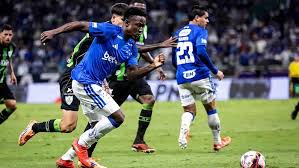Sinisterra analisa estreia com Tite pelo Cruzeiro, diz ser o momento certo
