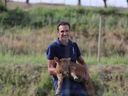 Gravemente herido el extorero Alberto Álvarez Navarro tras un accidente en su ganadería de Ejea