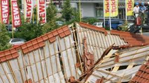Bildergebnis für Dach Einsturz