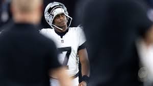 Raiders QB Geno Smith pass tipped for INT as brutal MNF effort vs. Cowboys continues
