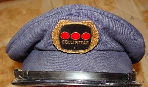 Resultado de imagen de uniformes securitas