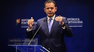 Montenegro diz que Portugal tem “a obrigação de não estar à espera de fundos para se desenvolver”