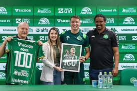 "A Chapecoense mudou a minha vida profissional e o meu patamar como jogador", afirma Eduardo Doma - Diário do Iguaçu - Portal de Notícias de Chapecó e Região