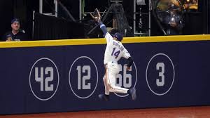 Chandler Simpson making a spectacular catch for the Tampa Bay Rays