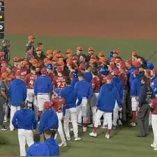 Playoffs LMP: Pelotazo a Mateo Gil provoca un vaciado de bancas en explosivo juego 4 entre Charros y Naranjeros