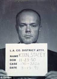 Stacey Koon: LAPD sergeant involved in Rodney King beating now works as luxury limousine driver | Mail Online - article-2246193-1673AC19000005DC-819_306x423