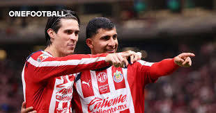 Milito prende la limpia en Chivas: regresa Campillo y dos jugadores ya están sentenciados