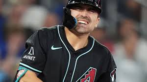 Sources: Diamondbacks' Carroll to have hand surgery, miss WBC