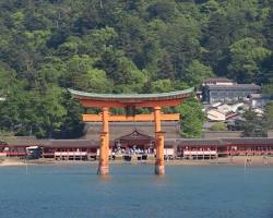 厳島神社（広島県廿日市市）