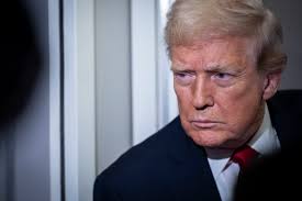 Donald Trump: “Consideren el espacio aéreo sobre Venezuela cerrado en su totalidad”