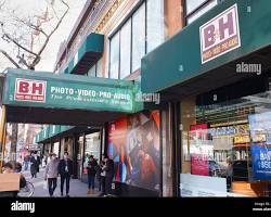 Image of B&H Photo Video Chicago store