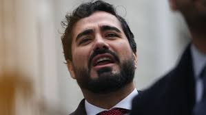 El Supremo imputa al ‘faker’ Alvise por un delito de desórdenes públicos en las tractoradas de 2024