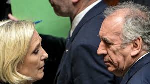 AME : Bayrou cède-t-il à la pression ? Réforme choc ou coup politique ? - Imagen principal del artículo