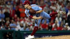 David Robertson signs with the Phillies