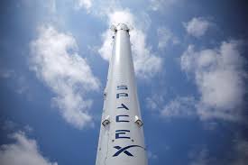 SpaceX delays Mars plans to focus on 2027 moon landing, WSJ reports