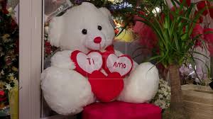 Sondaggio di San Valentino: cena romantica o derby d'Italia?