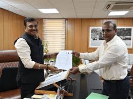 उत्तराखंड में SIR अभियान ने पकड़ी रफ्तार: अब तक 4.90 लाख फॉर्म वितरण का आंकड़ा पार, 7 जुलाई तक चलेगा महाअभि...