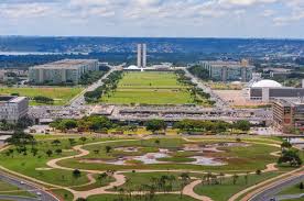 Crise fiscal leva governo a cancelar festa de 66 anos de Brasília