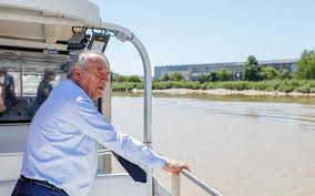 Bayrou en Charente-Maritime: Littoral Protégé, Estivants Surpris! - Imagen principal del artículo