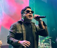 Cantor Neto Araújo, ex-Cavaleiros do Forró e vocalista da Collo de Menina, morre aos 42 anos