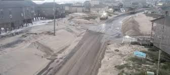 Outer Banks House Collapses into Ocean Amid Coastal Flooding