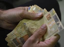 Cerca de 460 mil trabalhadores do DF terão direito ao abono PIS/PASEP; veja como acessar