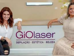 Neto de Glória Menezes processa Carla Sarni e Giovanna Antonelli; entenda