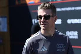 Hulkenberg cutuca Sainz em rumor na Audi: 'Vaga de reserva está aberta'