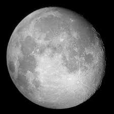 Resultado de imagem para lua cheia e quarto minguante