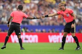 World Cup referee suffers embarrassing kit gaffe as France vs Spain stopped
