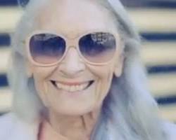 Daphne Selfe model 이미지