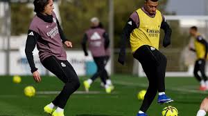 Mendy Training Session