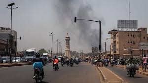 Mali attacks: France urges citizens to leave and warns against travel