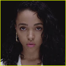 Résultat de recherche d'images pour "fka twigs"