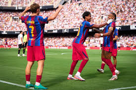 برشلونة ينفرد بصدارة الدوري الإسباني